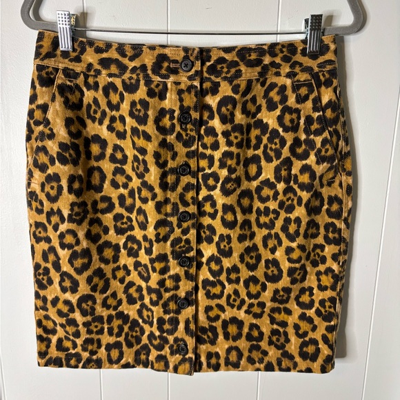 Lauren Ralph Lauren Dresses & Skirts - LRL Ralph Lauren Cheetah Pencil Print Skirt Size 8, Linen/Cotton, Button Front